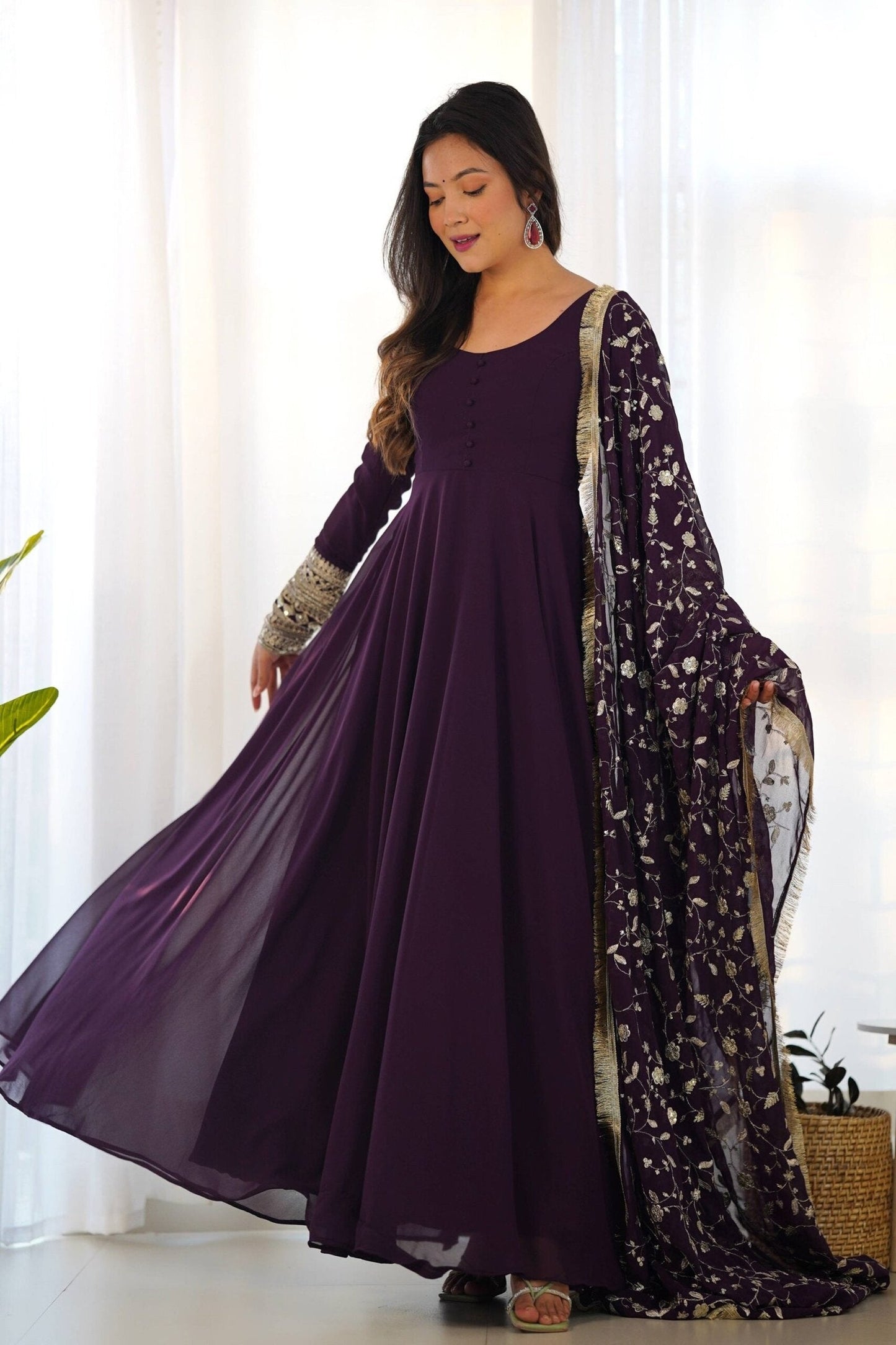 Luxurious & Chic